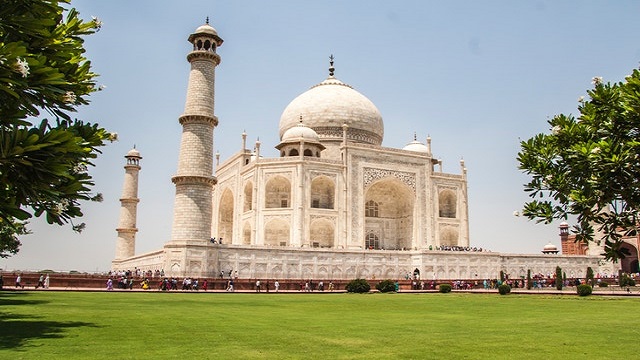 taj triangle tour